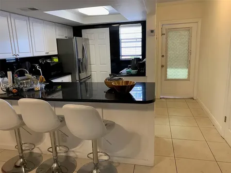 1333 E Hallandale Boulevard Hallandale Beach FL 33009