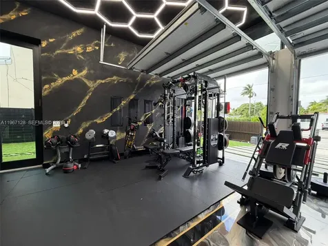 1102 Washington Street Hallandale Beach FL 33019