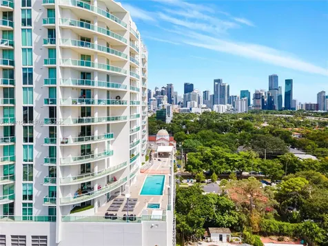 2525 SW 3rd Avenue Miami FL 33129