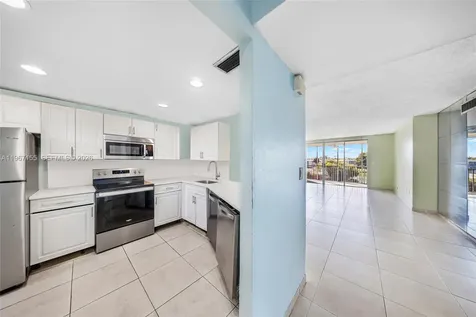 1750 NE 191st Street Miami FL 33179
