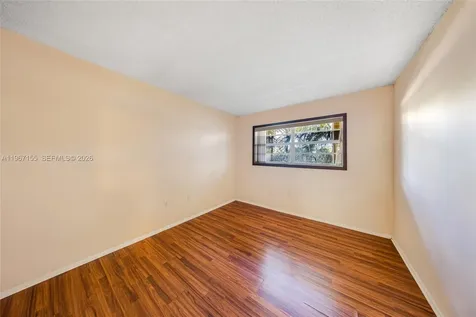 1750 NE 191st Street Miami FL 33179