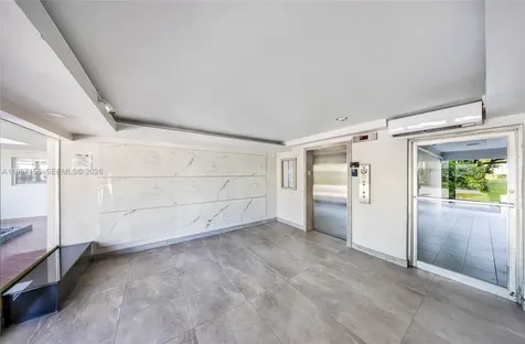 1750 NE 191st Street Miami FL 33179