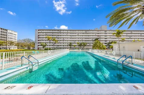 1750 NE 191st Street Miami FL 33179