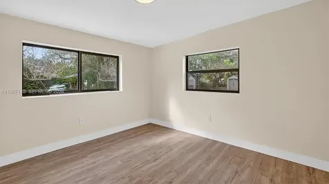 3740 NW 188th Street Miami Gardens FL 33055