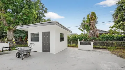 3740 NW 188th Street Miami Gardens FL 33055