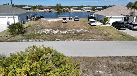 4323 NW 39th Street Cape Coral FL 33993