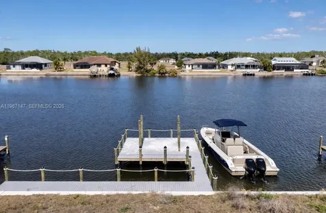 4323 NW 39th Street Cape Coral FL 33993