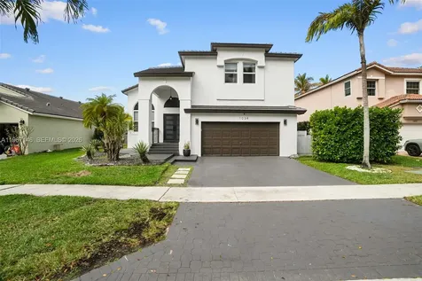 1034 NW 184th Way Pembroke Pines FL 33029