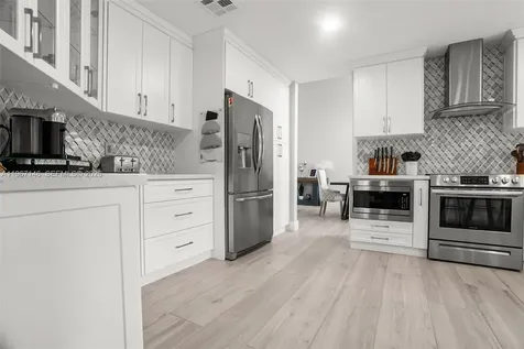 1034 NW 184th Way Pembroke Pines FL 33029