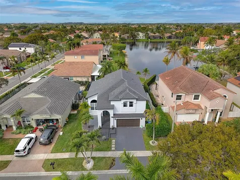1034 NW 184th Way Pembroke Pines FL 33029