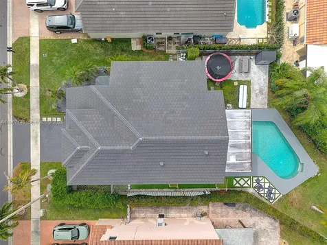 1034 NW 184th Way Pembroke Pines FL 33029
