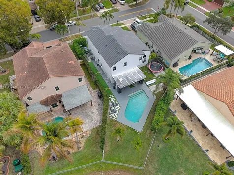 1034 NW 184th Way Pembroke Pines FL 33029