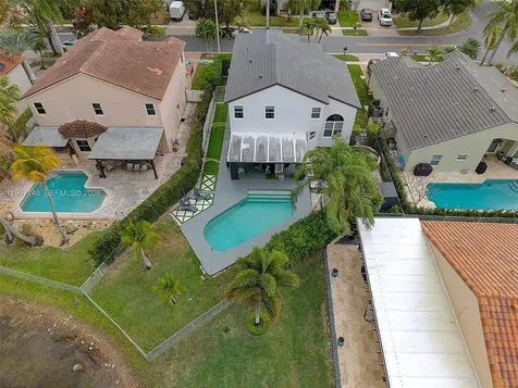 1034 NW 184th Way Pembroke Pines FL 33029