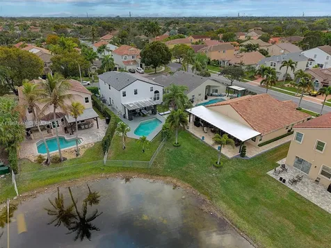 1034 NW 184th Way Pembroke Pines FL 33029