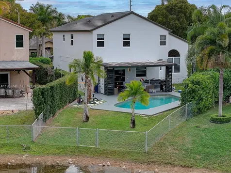 1034 NW 184th Way Pembroke Pines FL 33029
