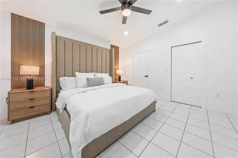 8865 NW 110th Street Hialeah FL 33018
