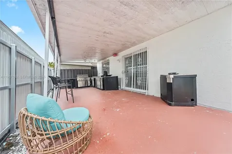 8865 NW 110th Street Hialeah FL 33018