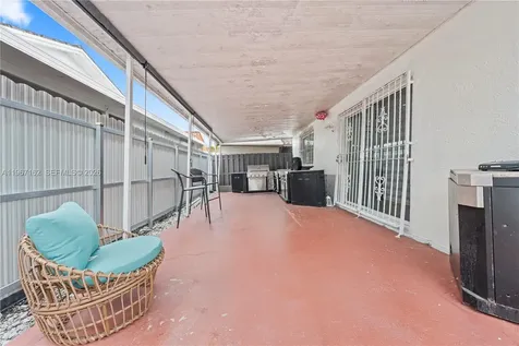 8865 NW 110th Street Hialeah FL 33018