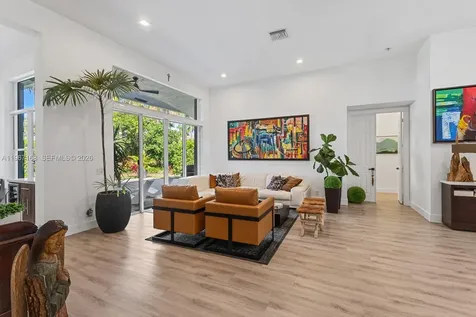 1774 Harbor Pointe Circle Weston FL 33327