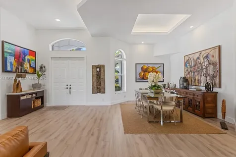 1774 Harbor Pointe Circle Weston FL 33327