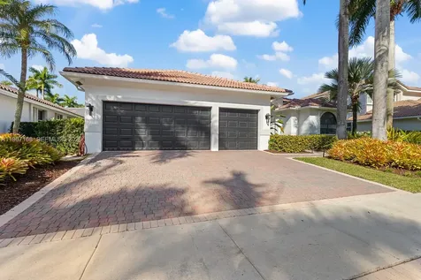 1774 Harbor Pointe Circle Weston FL 33327