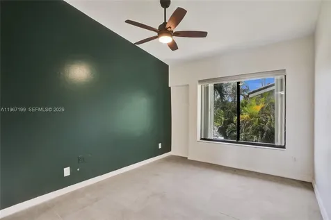2689 NE 165th Street North Miami Beach FL 33160