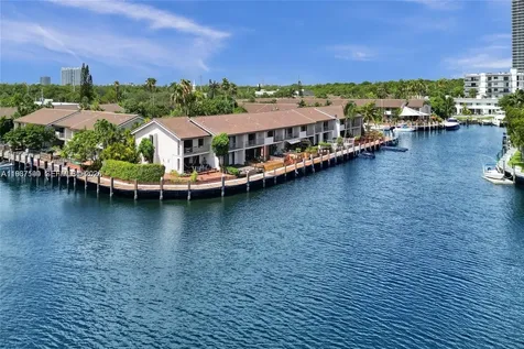 2689 NE 165th Street North Miami Beach FL 33160