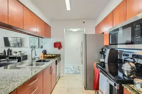 1200 Brickell Bay Drive Miami FL 33131
