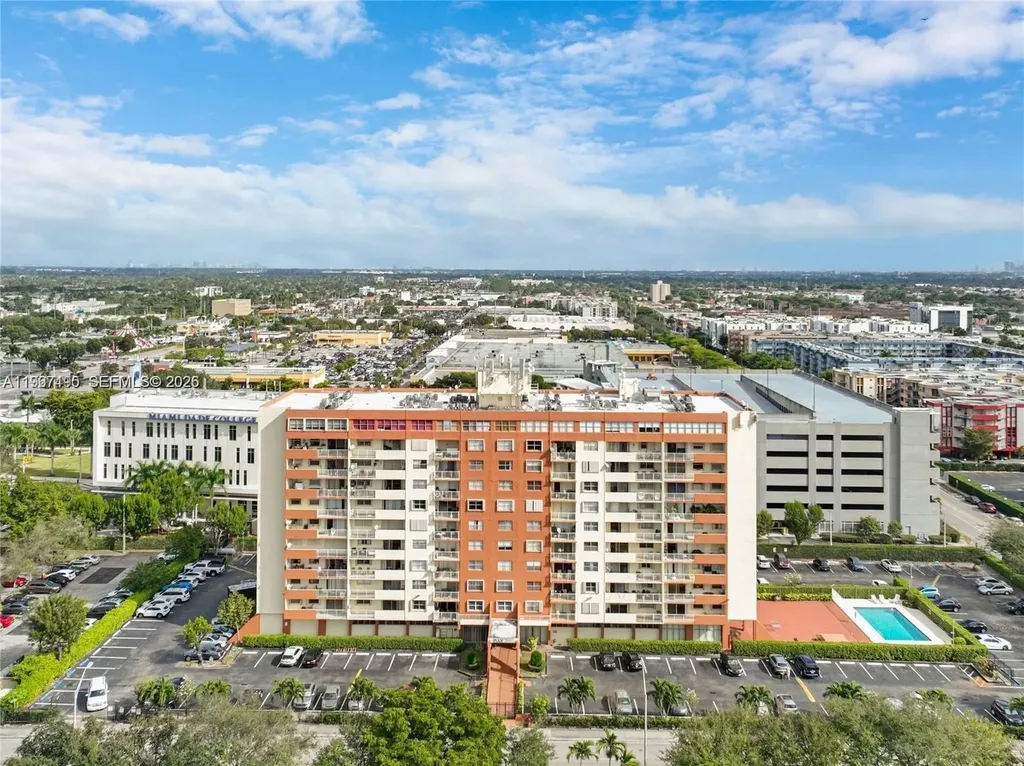 4675 W 18th Court Hialeah FL 33012