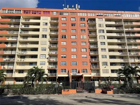 4675 W 18th Court Hialeah FL 33012