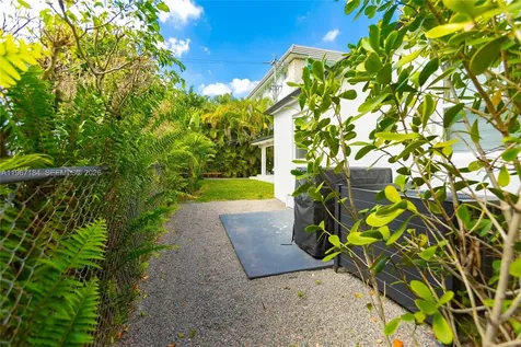 814 Monterey Street Coral Gables FL 33134