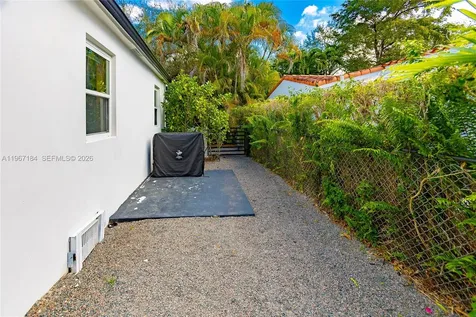 814 Monterey Street Coral Gables FL 33134