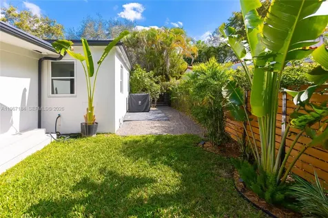 814 Monterey Street Coral Gables FL 33134