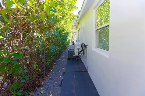 814 Monterey Street Coral Gables FL 33134