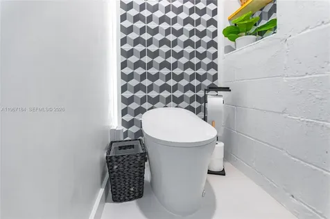 814 Monterey Street Coral Gables FL 33134