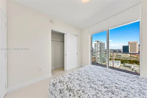 185 SW 7th Street Miami FL 33130