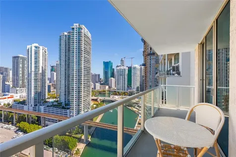 185 SW 7th Street Miami FL 33130