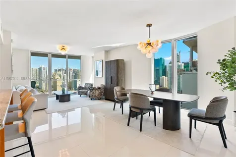 185 SW 7th Street Miami FL 33130
