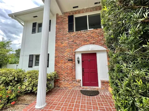 10672 SW 77th Avenue Pinecrest FL 33156
