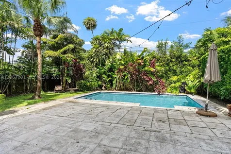 10672 SW 77th Avenue Pinecrest FL 33156
