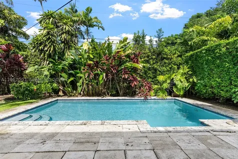 10672 SW 77th Avenue Pinecrest FL 33156