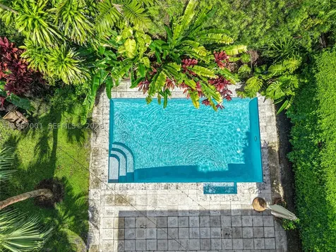 10672 SW 77th Avenue Pinecrest FL 33156