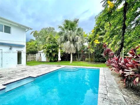 10672 SW 77th Avenue Pinecrest FL 33156