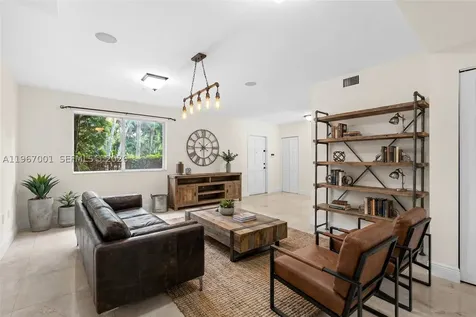 10672 SW 77th Avenue Pinecrest FL 33156