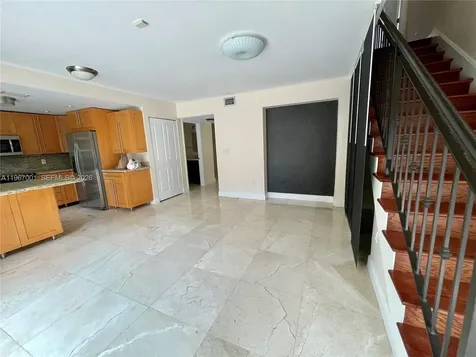 10672 SW 77th Avenue Pinecrest FL 33156