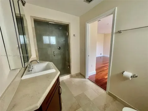 10672 SW 77th Avenue Pinecrest FL 33156