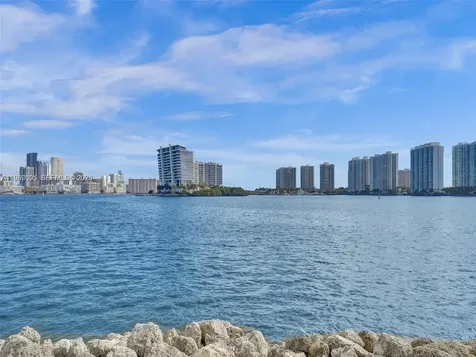 3530 Mystic Pointe Drive Aventura FL 33180