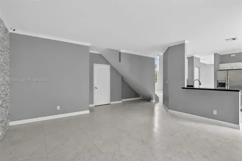 10755 SW 17th Place Davie FL 33324