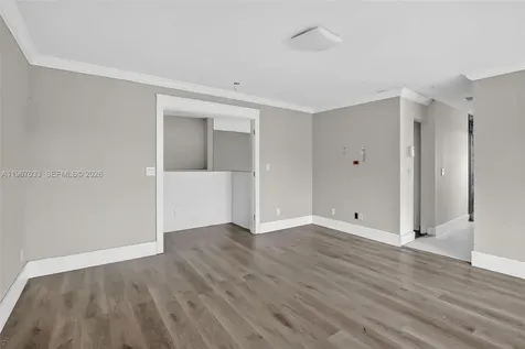 10755 SW 17th Place Davie FL 33324