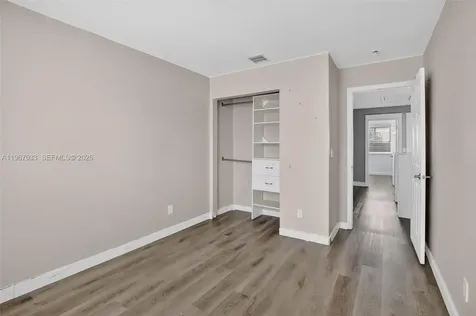 10755 SW 17th Place Davie FL 33324